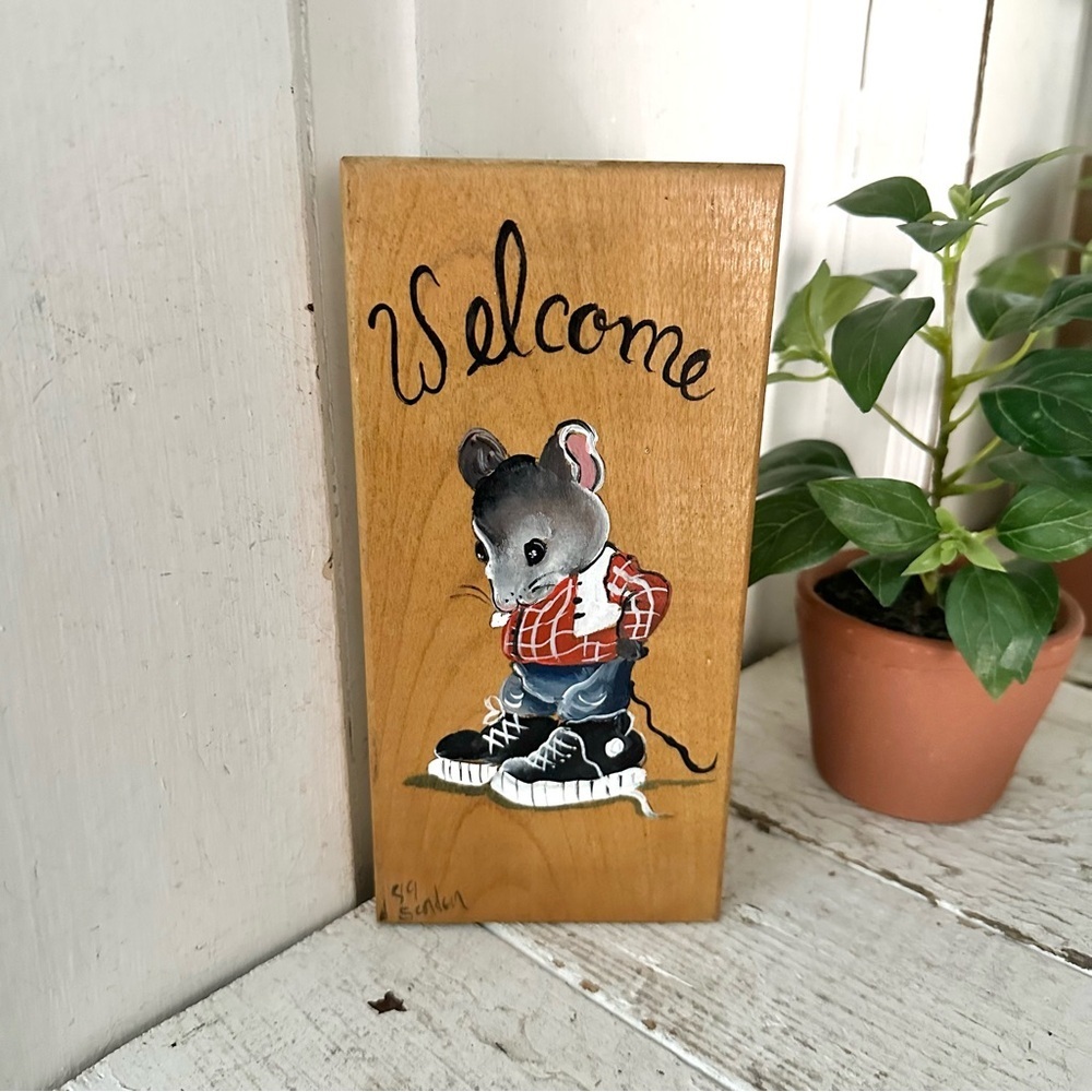 Vintage Welcome Sign Mouse Wearing Converse Chuck Taylor High tops Wood Plaque